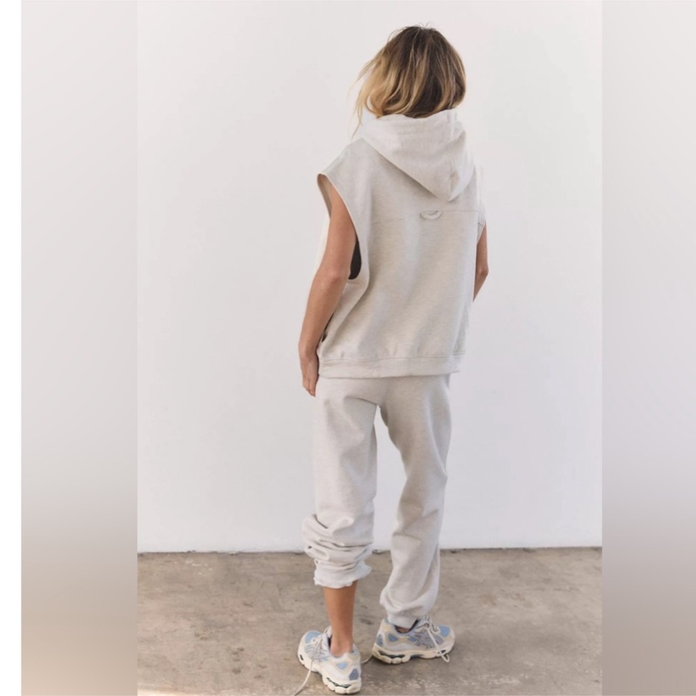 EUC FP MOVEMENT FOR THE WIN SLEEVELESS HOODIE - Picture 3 of 9
